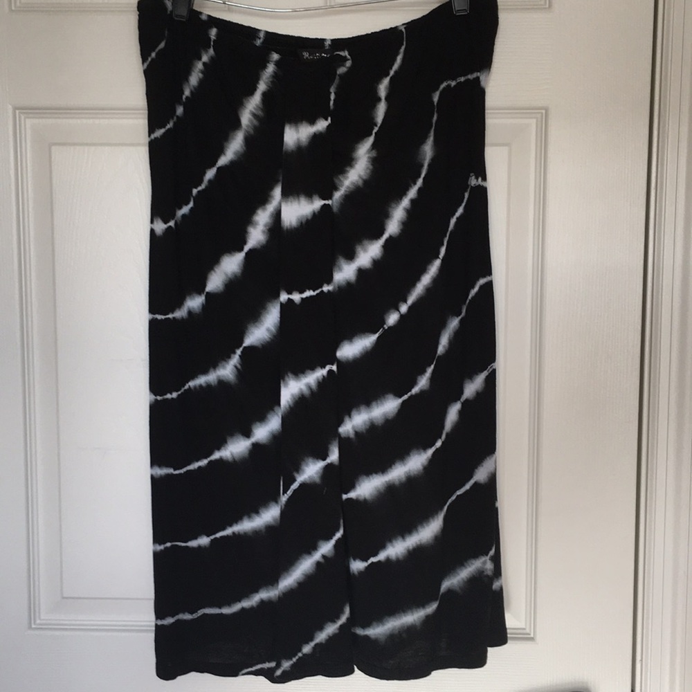 Black and white tie dye beach cover up XL